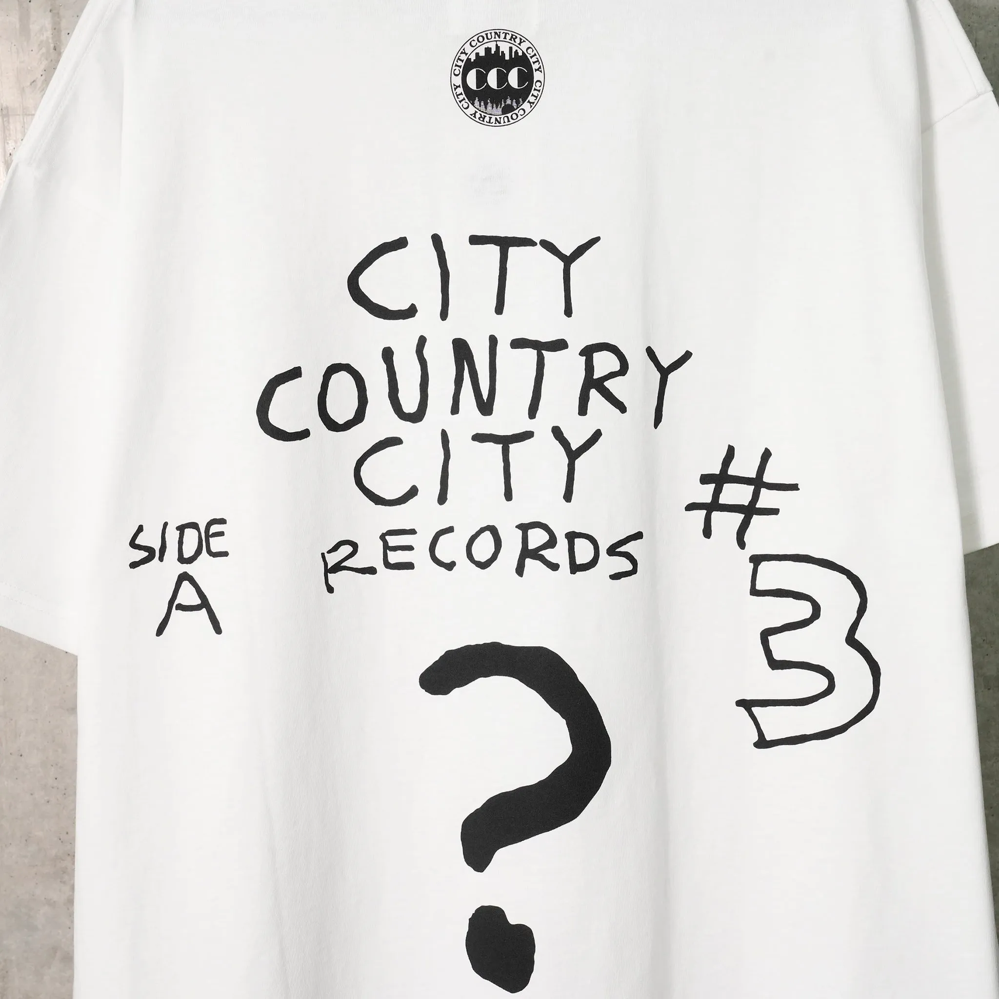 COTTON S/S T-SHIRT_WHAT HAPPEND? / WHITE