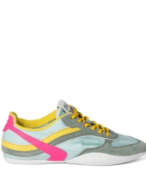 Gymnasium sneakers