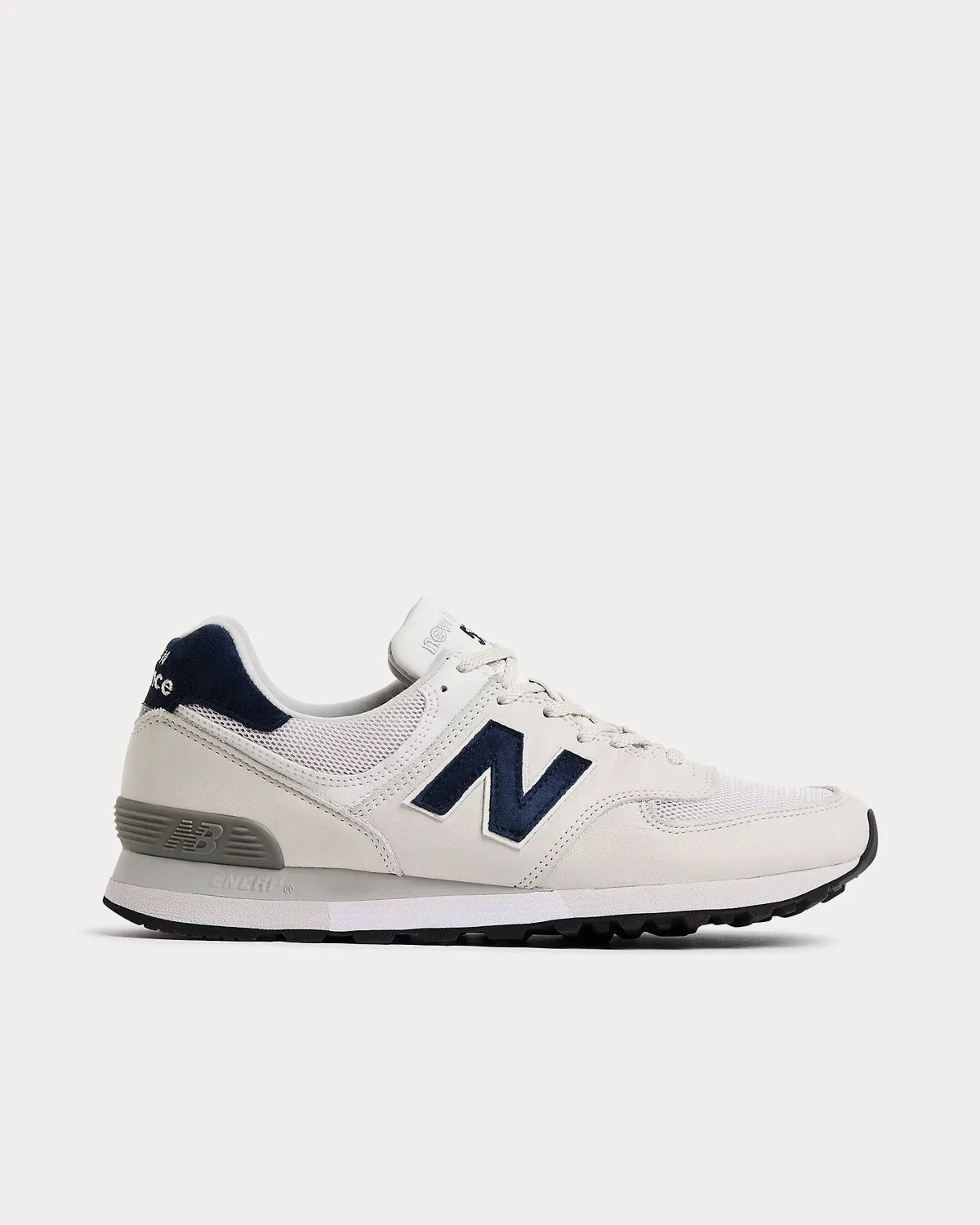 MADE in UK 576 Off White / Mood Indigo / White Low Top Sneakers