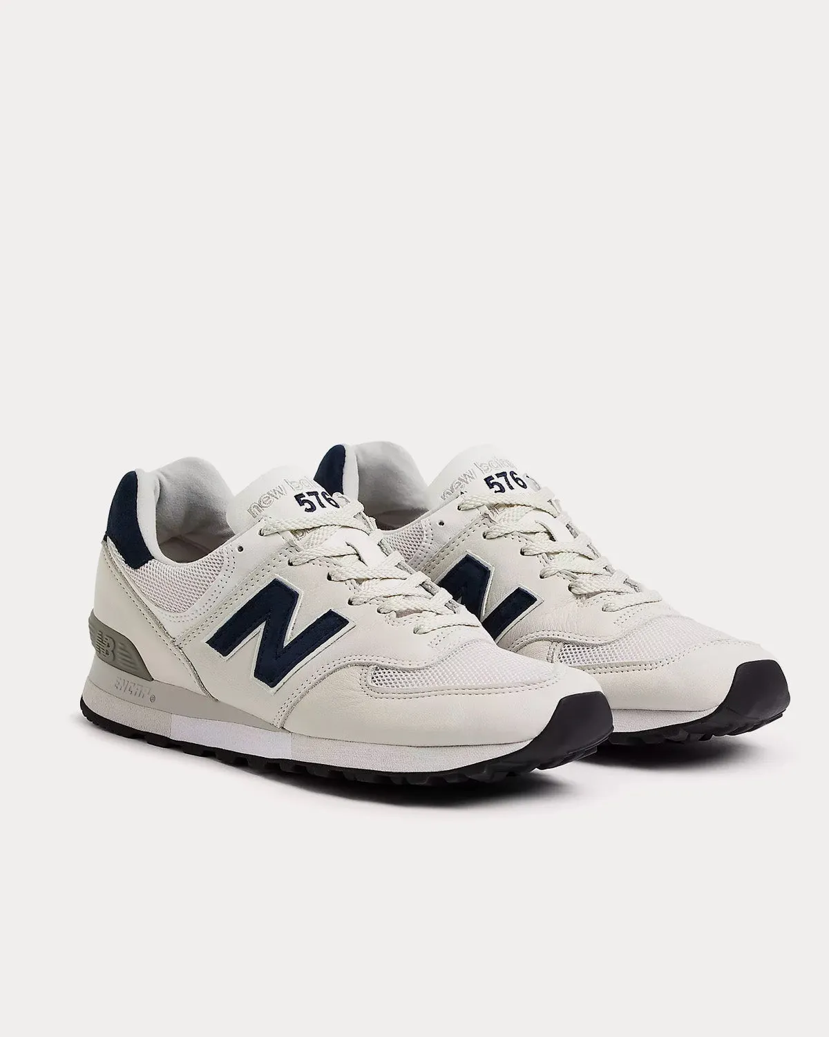 MADE in UK 576 Off White / Mood Indigo / White Low Top Sneakers