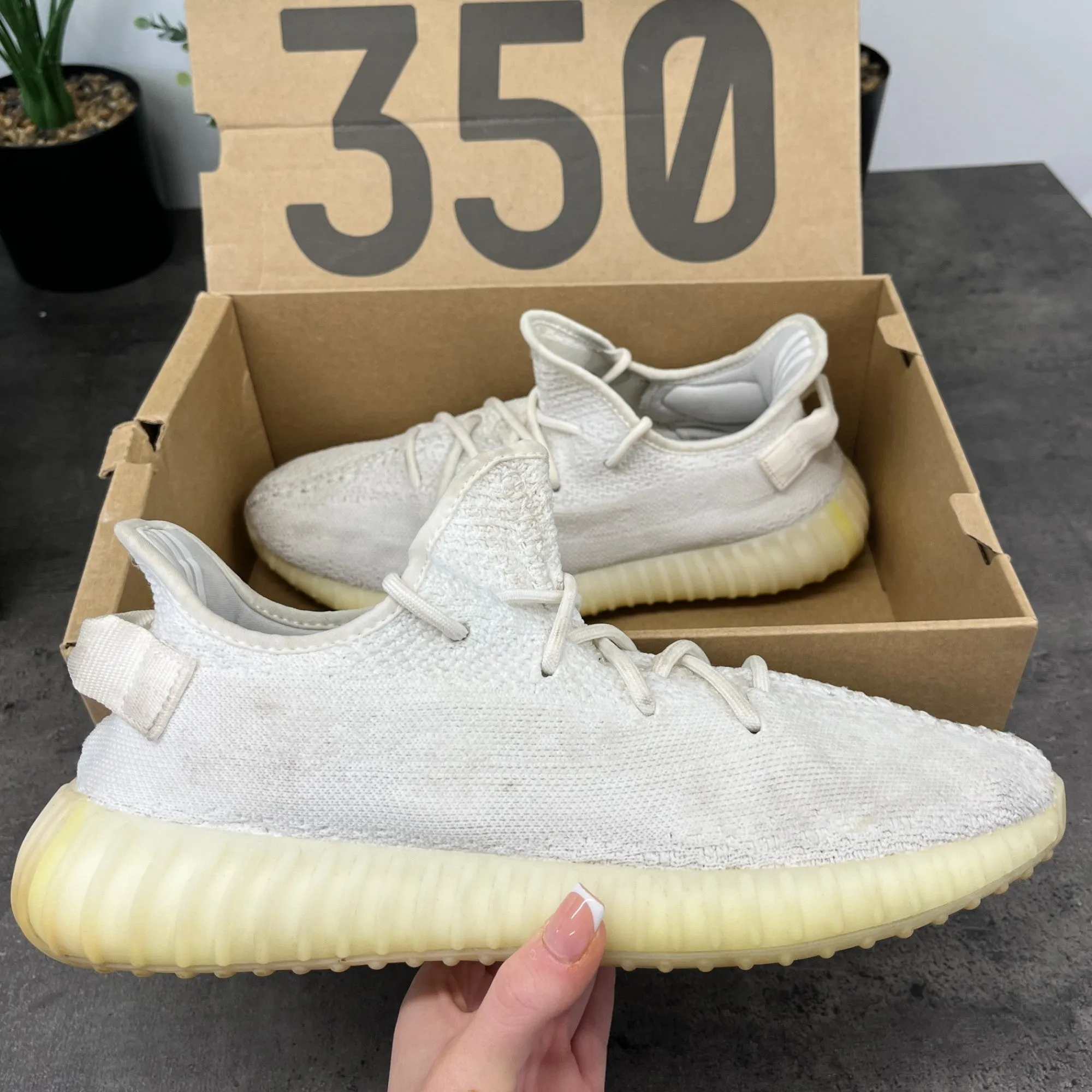 Men's 350 Low Trainers White Size EU 44 / UK 10