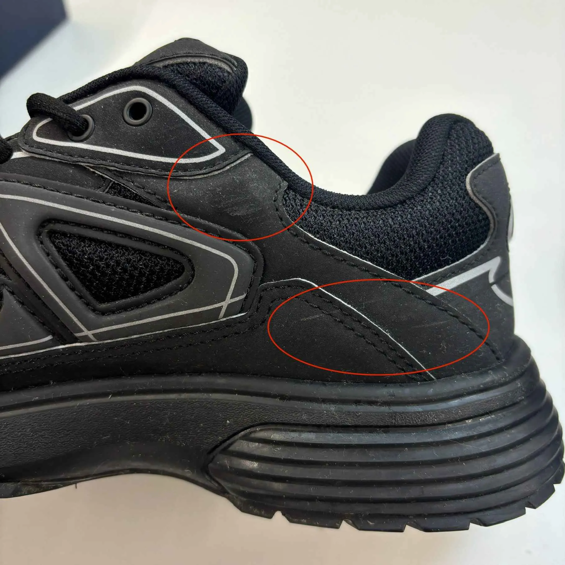 Men's B30 Low Trainers Black Size EU 40 / UK 6