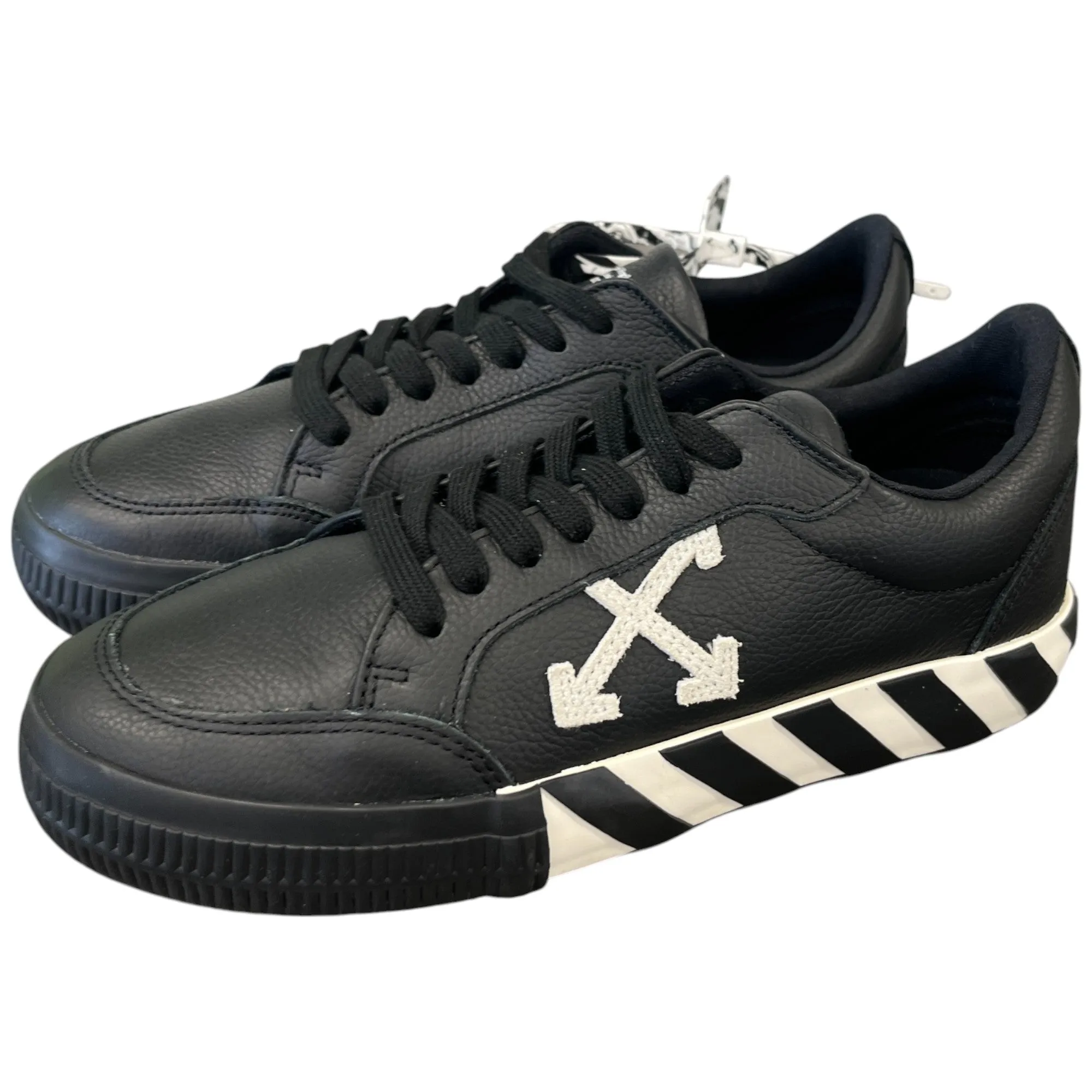 Men's Low Vulcanized Low Trainers Black Size EU 39 / UK 5