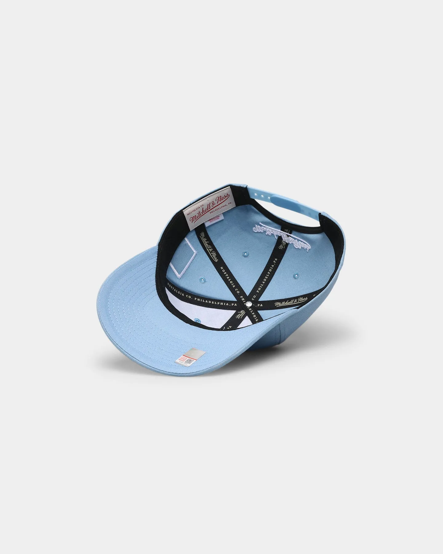Mitchell & Ness UNC Star Team Deadstock Snapback Light Blue