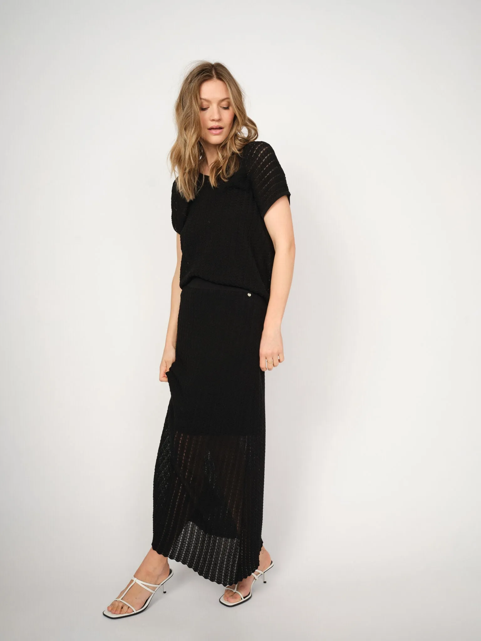 MMShani Plain V-neck Knit
