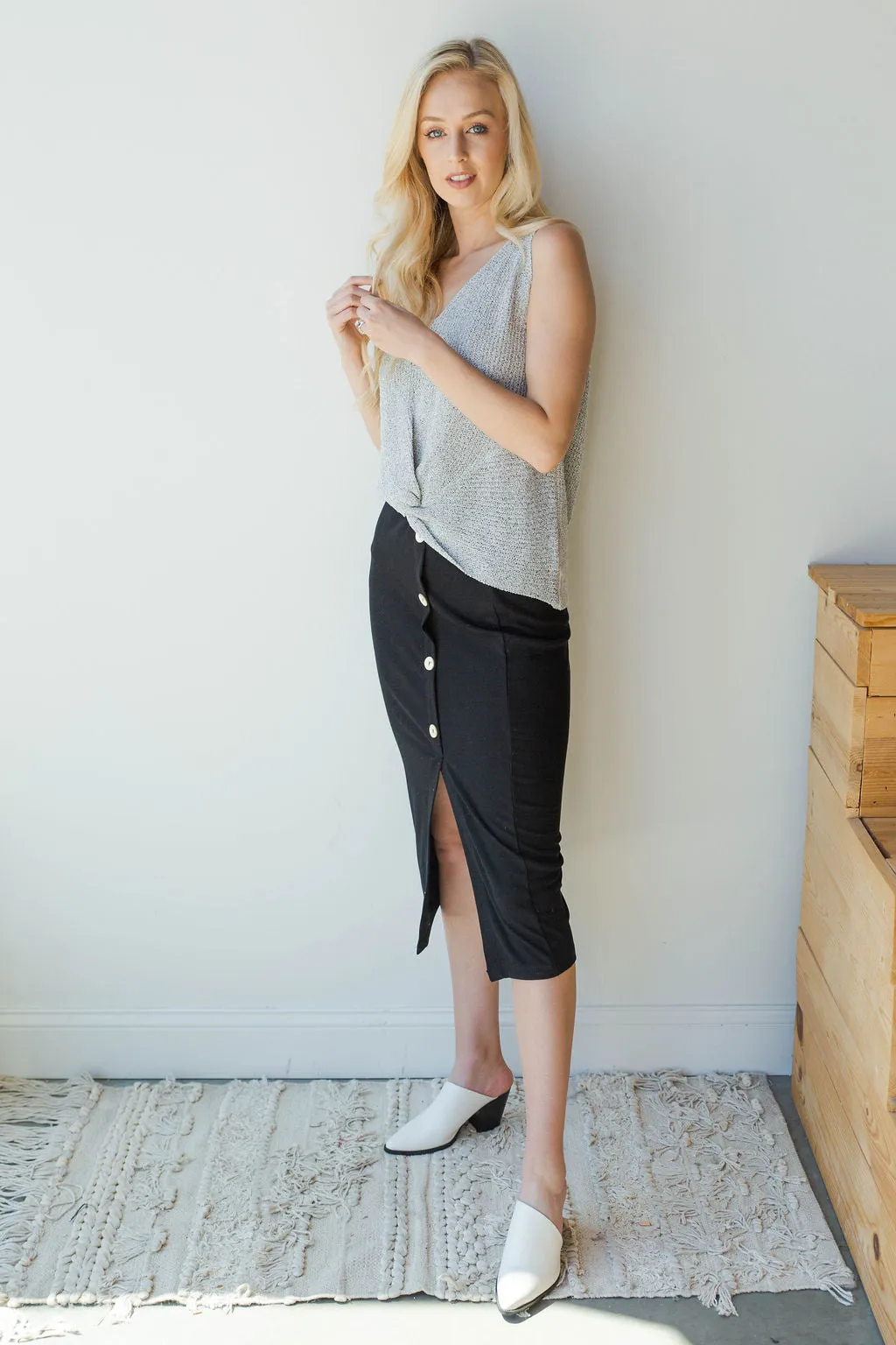 ribbed fitted midi skirt